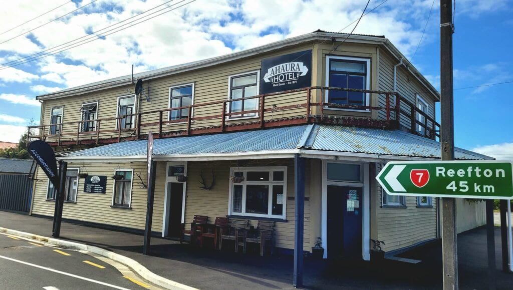 Ahaura hotel front with road sign