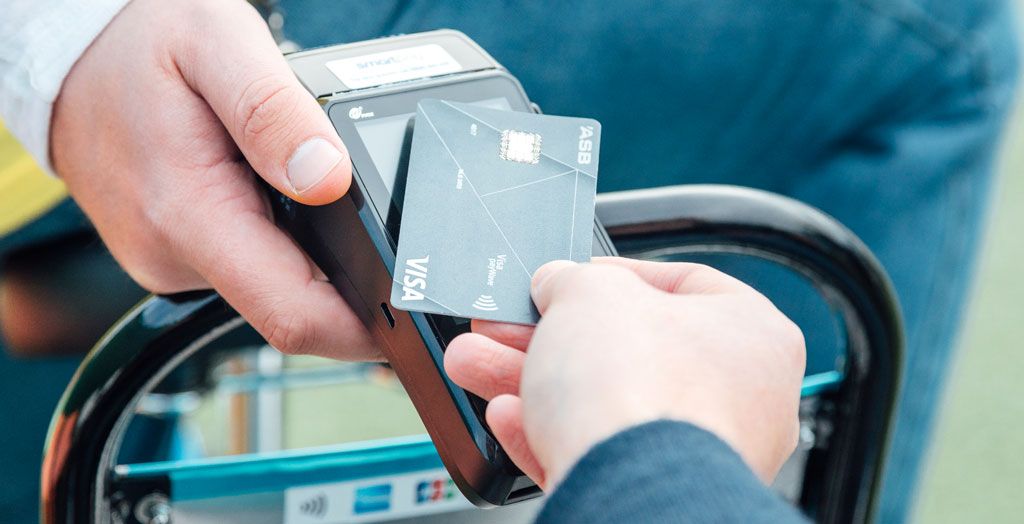 Payment card tap to pay on EFTPOS machine