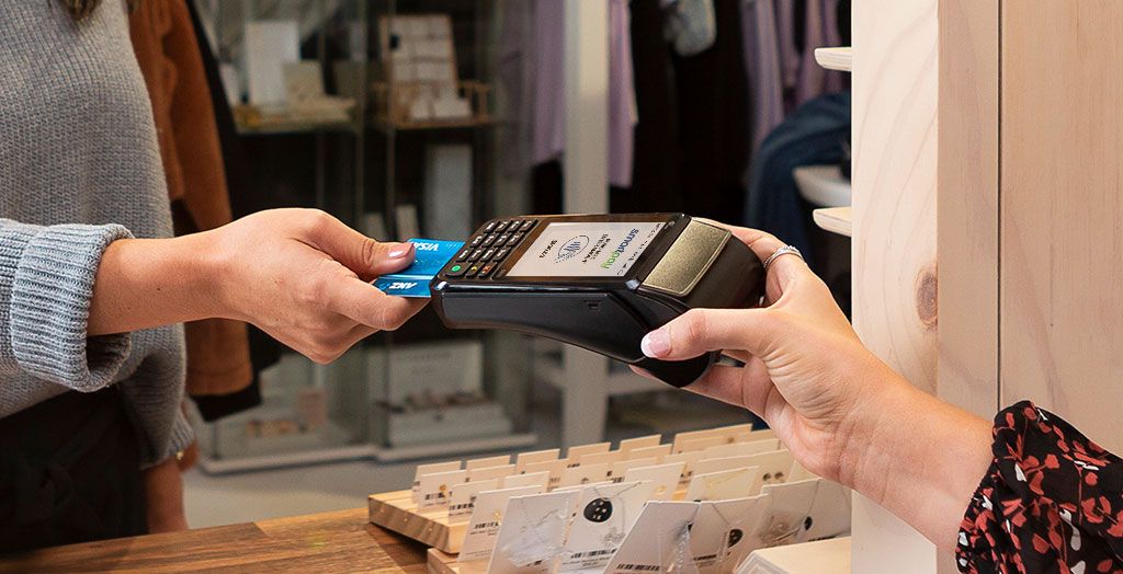 Inserting card in EFTPOS machine